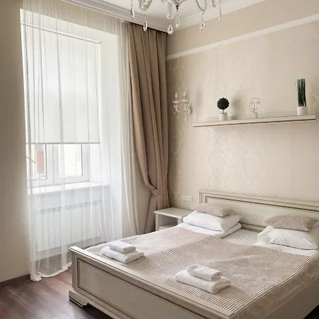 Historical Center Of Apartman